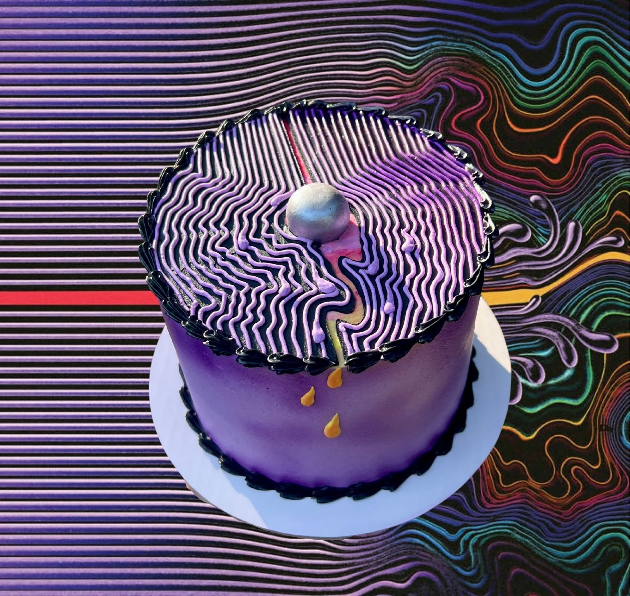 Trippy swirl top cake